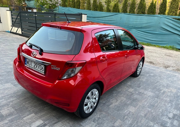 Toyota Yaris cena 27900 przebieg: 139000, rok produkcji 2012 z Marki małe 466